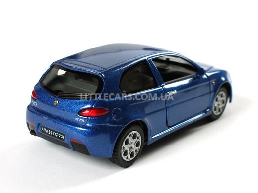 Іграшкова металева машинка Kinsmart Alfa Romeo 147 GTA 2002 синя KT5085WB фото