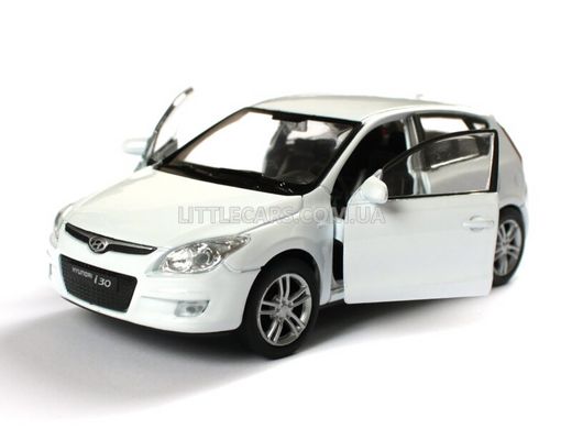 Іграшкова металева машинка Welly Hyundai i30 білий 43610CWW фото
