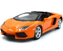 Моделька машини Lamborghini Aventador Roadster Автопром 68274 1:24 помаранчева 68274AO фото