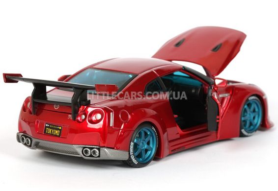 Коллекционная модель машины Maisto Nissan GT-R Tokyo Mod 1:24 красный 32526R фото
