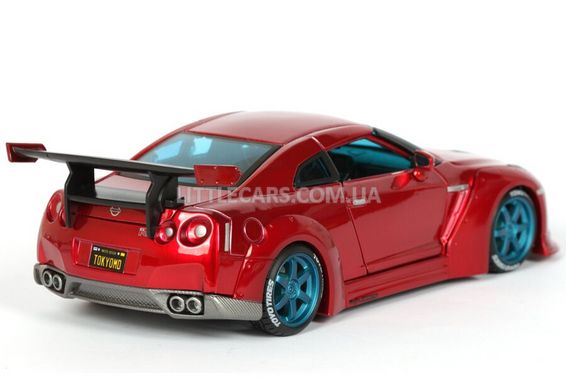 Коллекционная модель машины Maisto Nissan GT-R Tokyo Mod 1:24 красный 32526R фото