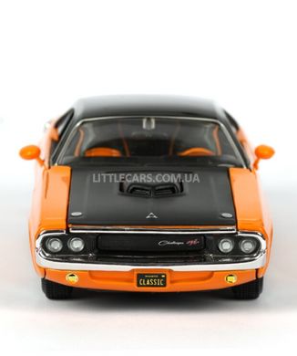 Колекційна металева машинка Maisto Dodge Challenger R/T 1970 1:24 помаранчевий 32518O фото