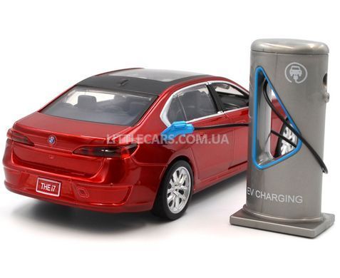 Іграшкова машинка BMW 7 Series (G70) 1:32 з зарядною станцією Автопром 68730 червона 68730R фото