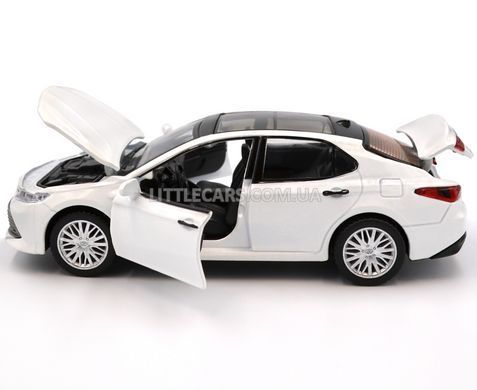 Іграшкова металева машинка Toyota Camry 2017 1:34 Автопром 68459 біла 68459W фото